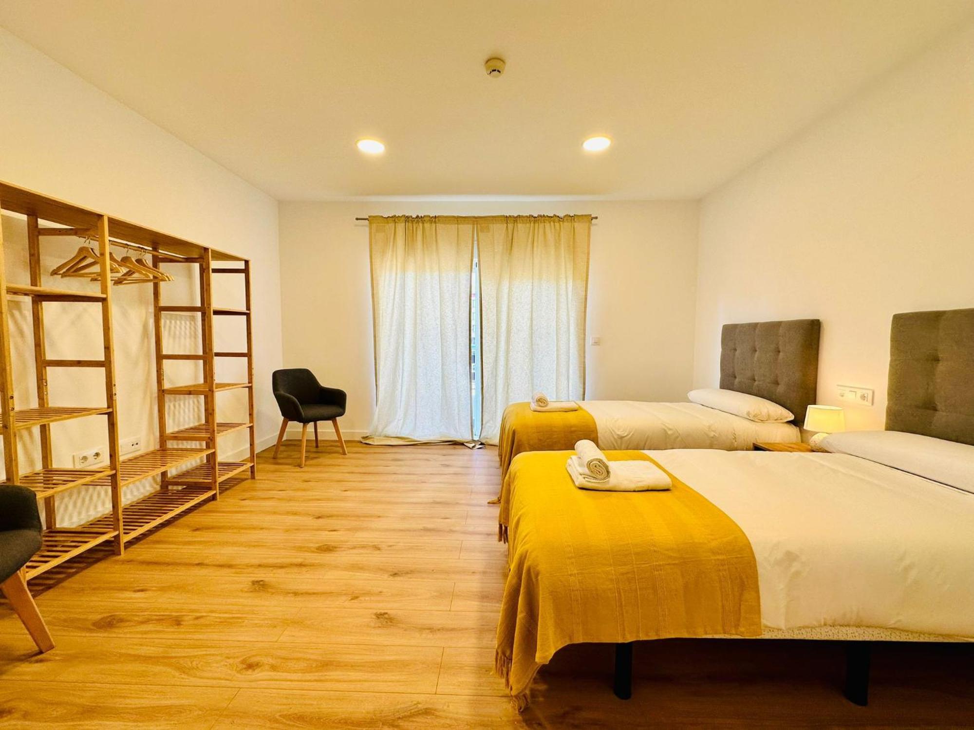 Apartamentos La Muralla Grupo Ac Gestion كاديز المظهر الخارجي الصورة