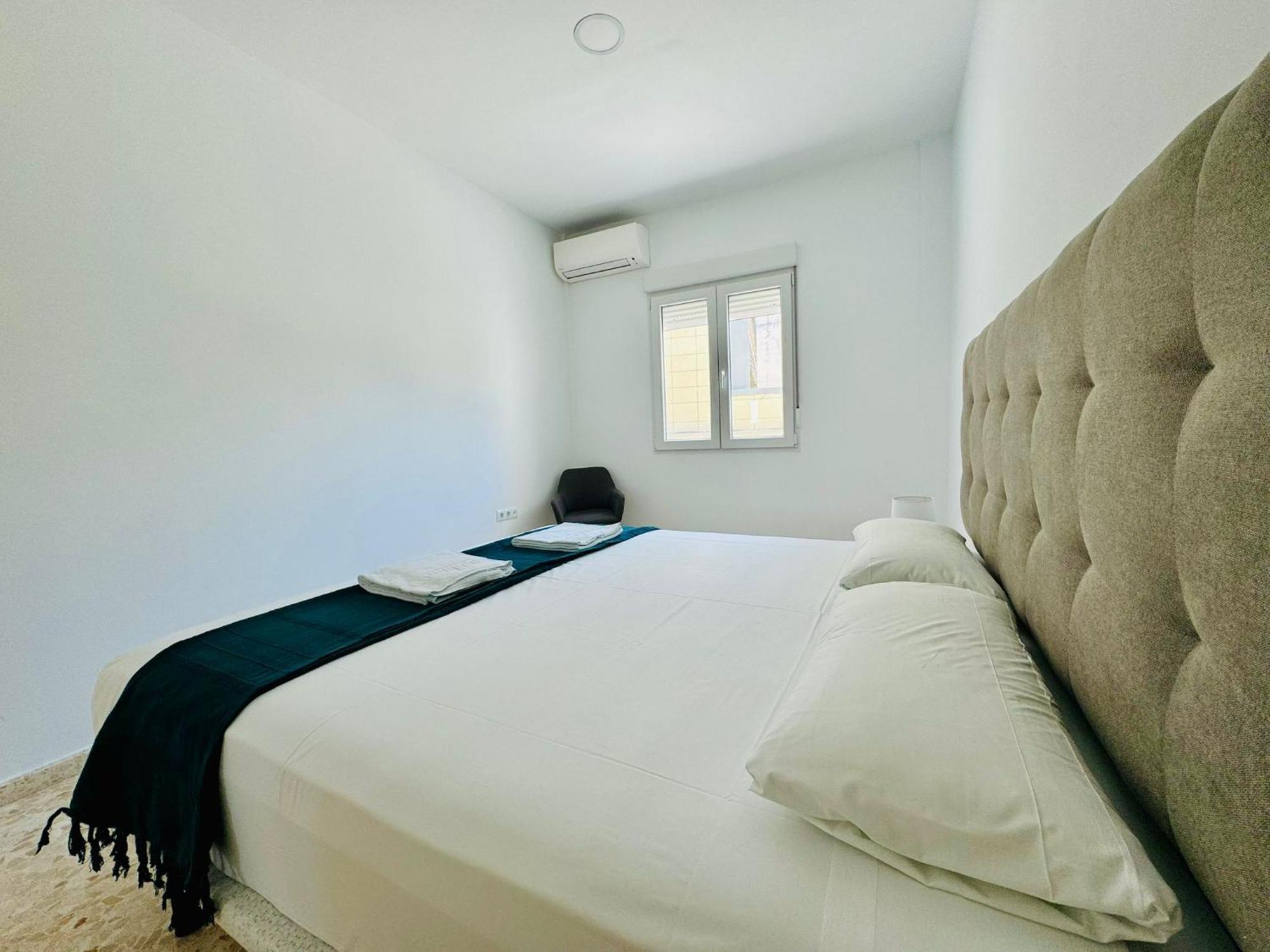Apartamentos La Muralla Grupo Ac Gestion كاديز المظهر الخارجي الصورة